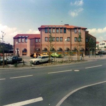 Rathausplatz, Zentrum Petersberg