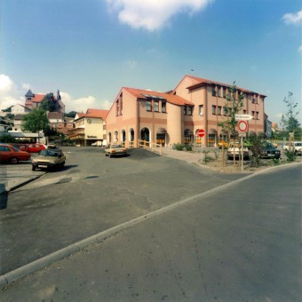 Rathausplatz, Zentrum Petersberg